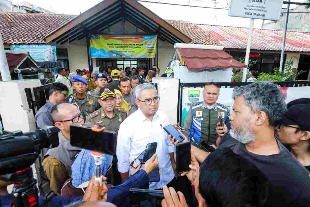 Farhan Bakal Audit Keselamatan dan Transparansi Proyek Galian Kabel Udara