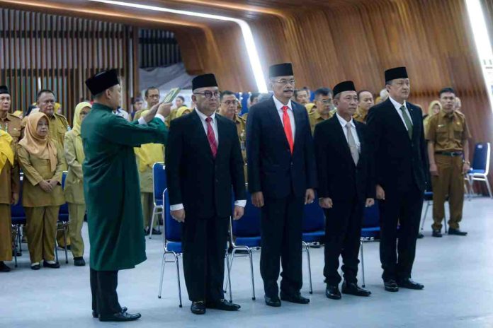 Wali Kota Bandung Lantik Empat Pejabat Pimpinan Tinggi