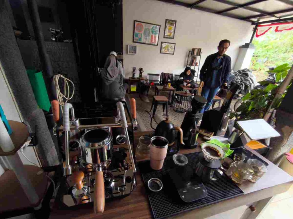 Cikopi Mang Eko Lolos Kurasi BRIncubator Usai Pembinaan Rumah BUMN Bandung