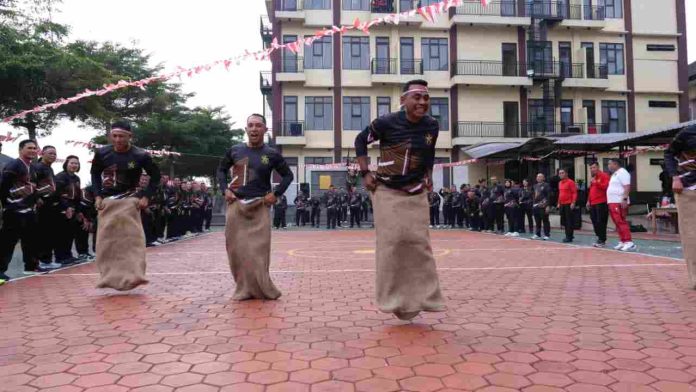 Semarak HUT ke-81 RI, Siswa Sespimma Polri Angkatan 76 Lomba Makan Kerupuk hingga Tarik Tambang